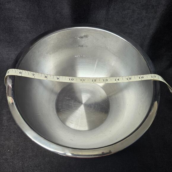 WP Heavy Duty Stainless Steel 6 Quart Mixing Bowl Rubber Bottom - Picture 5 of 6